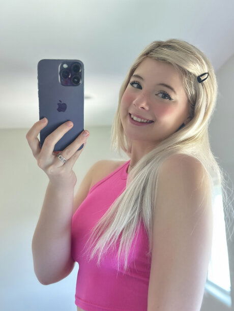 xorefif807, 22 years old from United States