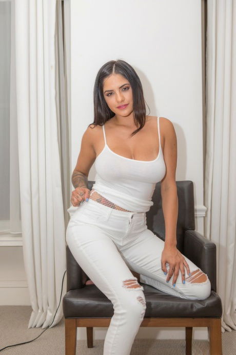 xojakagy, 25 years old from Canada