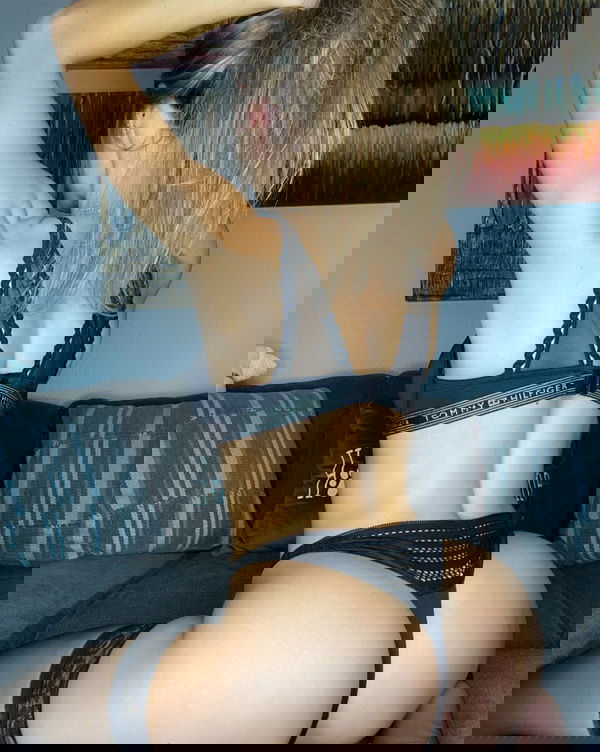 n_ob21-33, 21 years old from United Kingdom