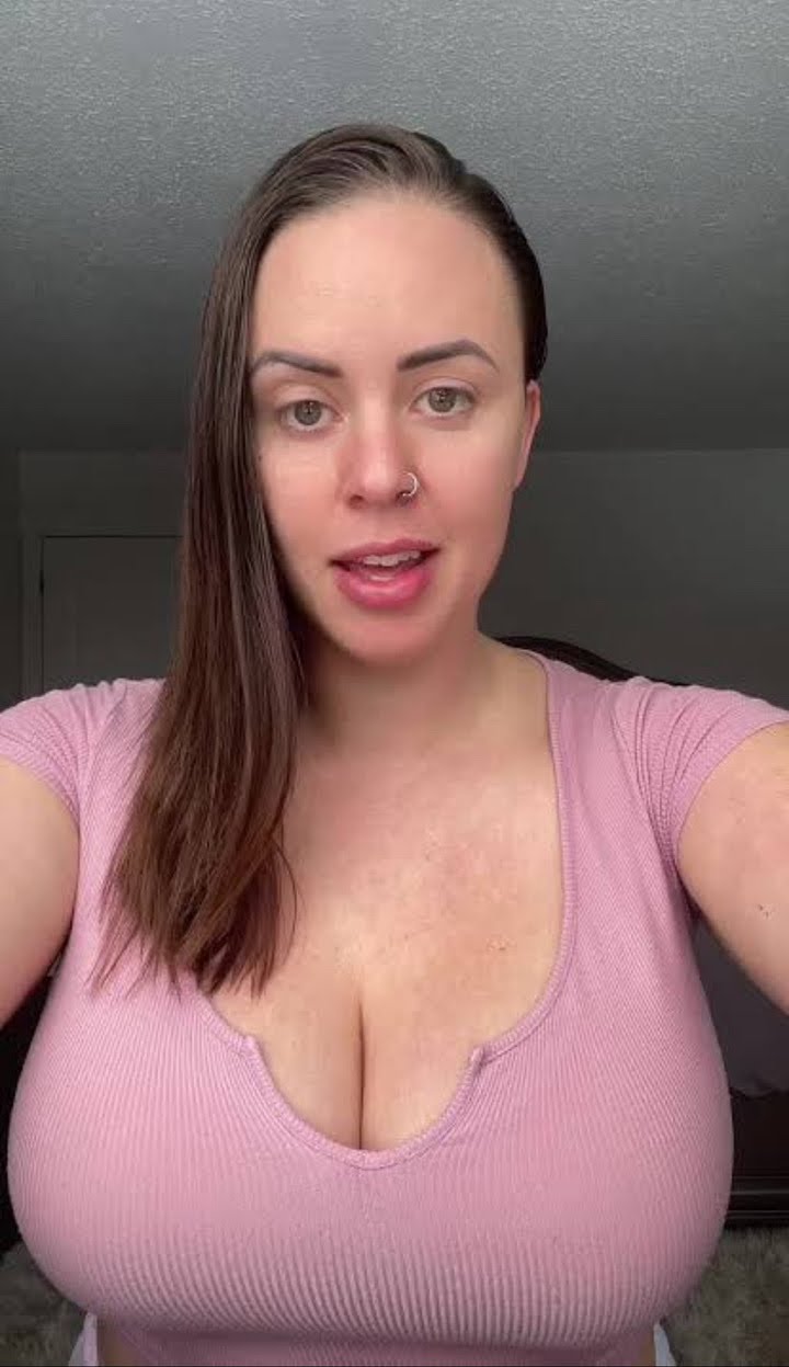 rosealice928833's Cover Photo