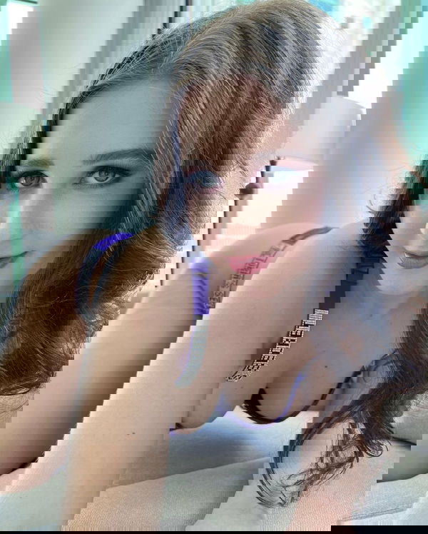 apehved, 23 years old from United States