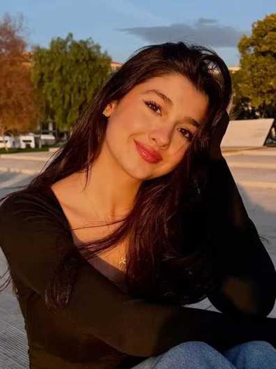 xemozige, 25 years old from United States