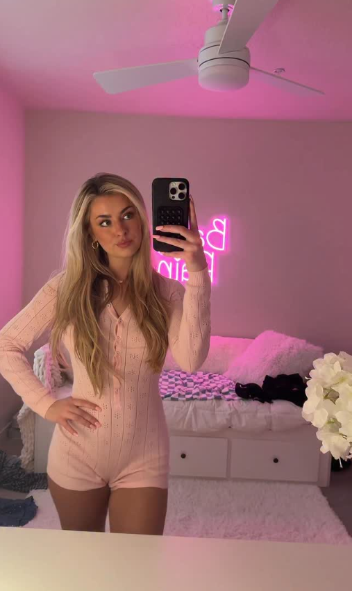 Camila007, 20 years old from Poland