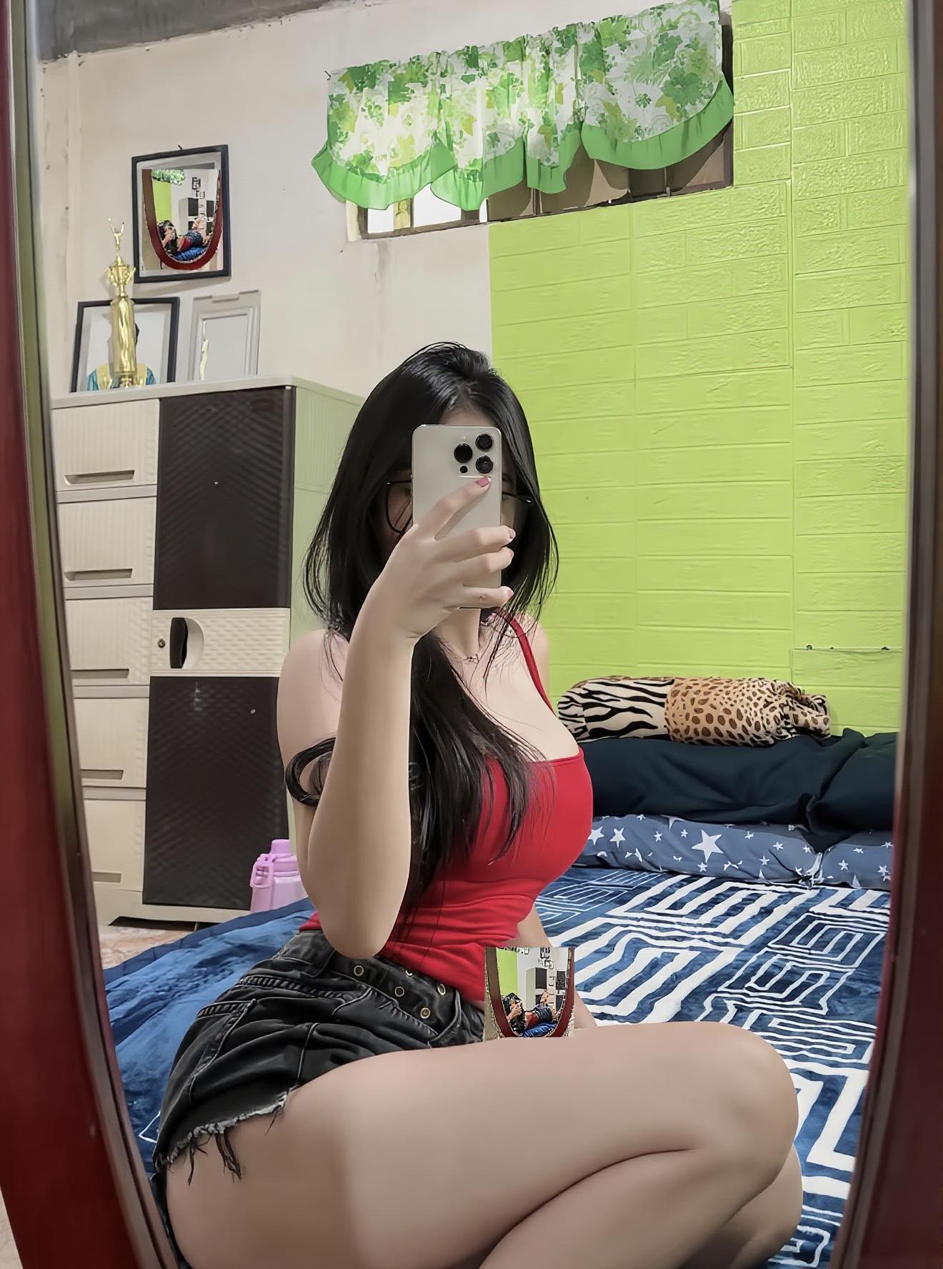 saxisec795's Cover Photo