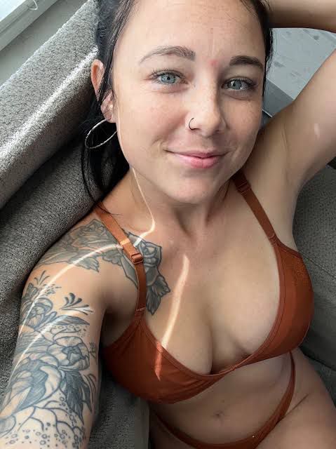 Scarlet113, 27 years old from United States