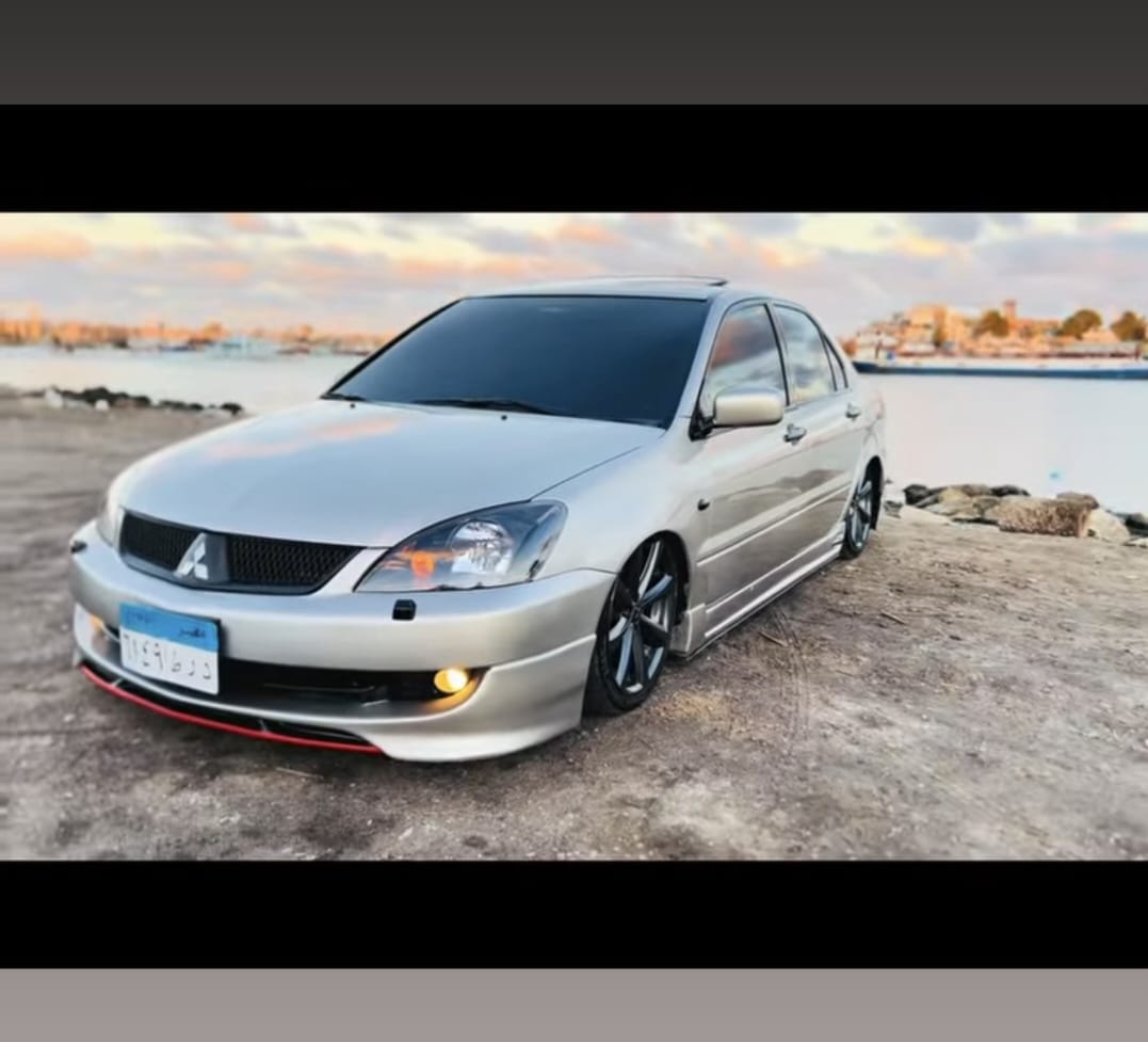 rooooe's Cover Photo