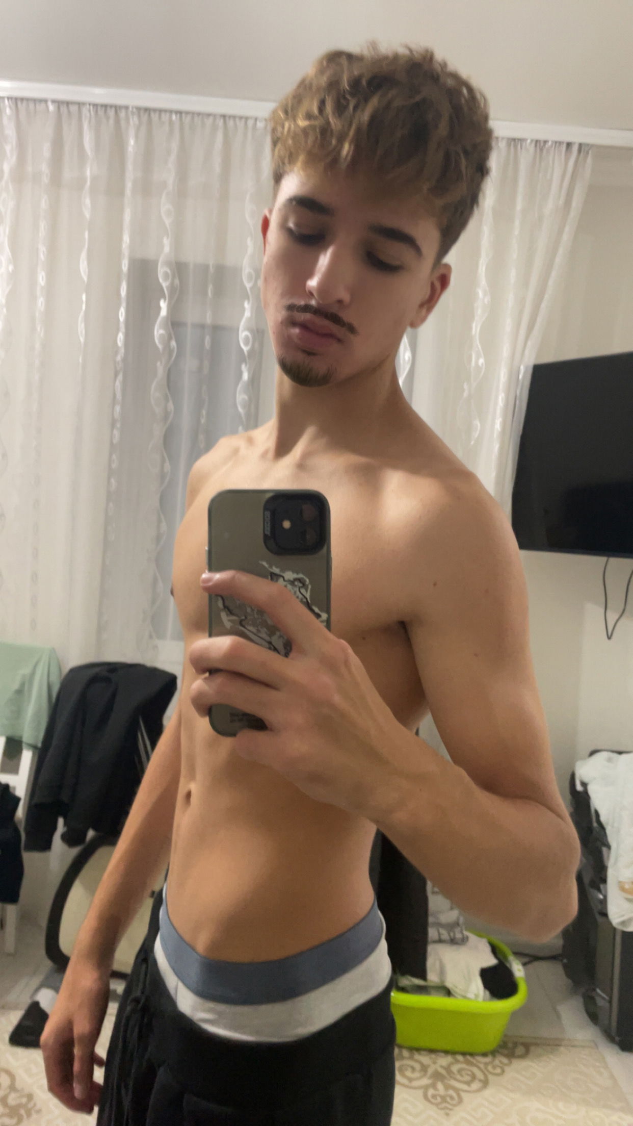 td0r_g's Cover Photo