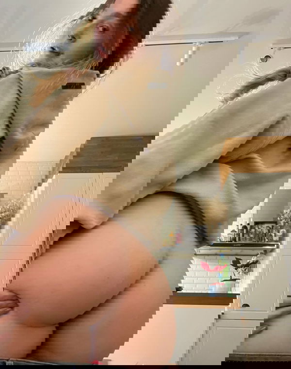 herexo, 24 years old from United Kingdom