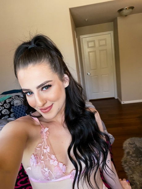 xekiv10997's Cover Photo