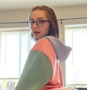 leonaqueen375's Profile Photo