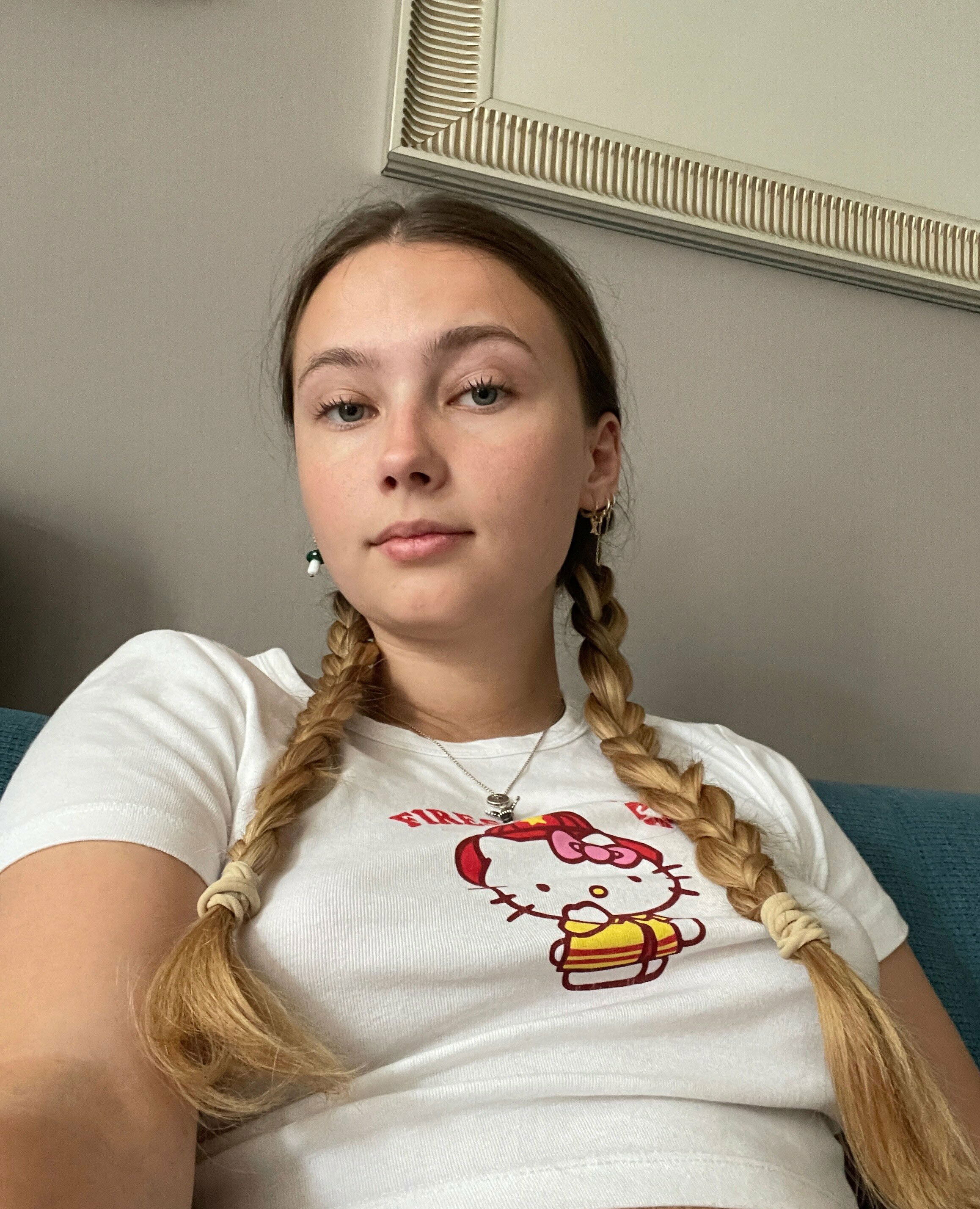 bibafe2556, 19 years old from United States