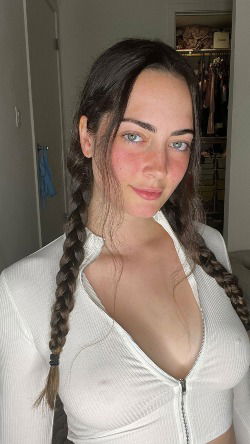 krissy443, 24 years old from United States