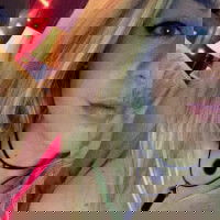 44skw3, 19 years old from United States