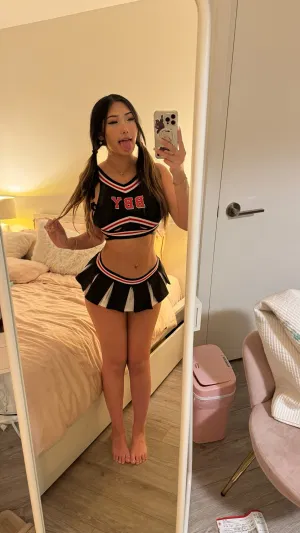 PricyJean, 24 years old from Kuwait