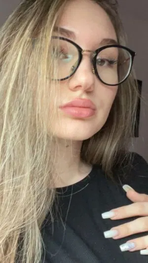 Jazminmarinn25, 25 years old from United States