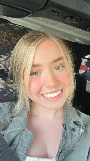 Emilyhugs21's Profile Photo