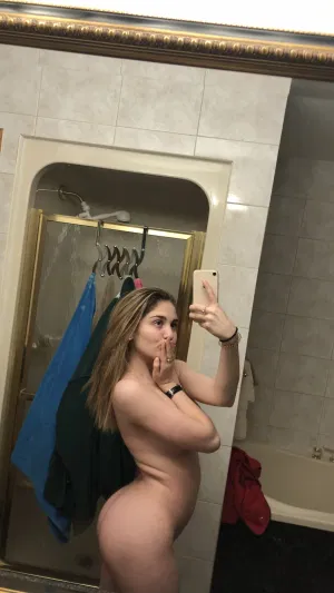 Zaraq3643's Profile Photo