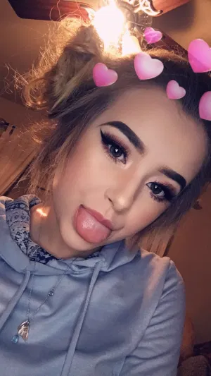 snapnow129, 19 years old from United States