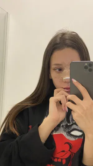 Ladyqueen727, 19 years old from Canada