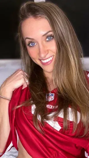 vinaqueen738, 19 years old from Canada