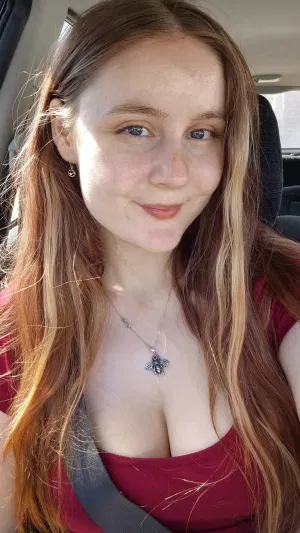 Analie6, 22 years old from United Kingdom