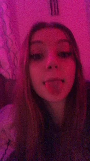 cynthia_m10, 20 years old from United States