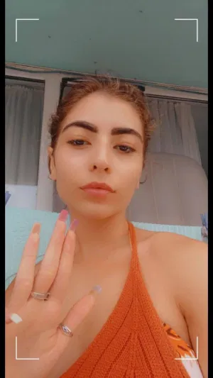 oliviana838, 19 years old from Australia