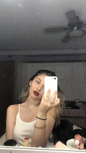 Jessyzoe, 21 years old from United States