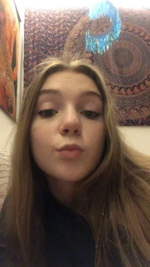 nina19us, 18 years old from United States