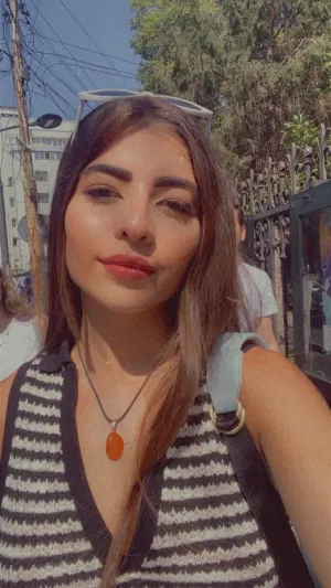 Ekraqueen838, 19 years old from Canada