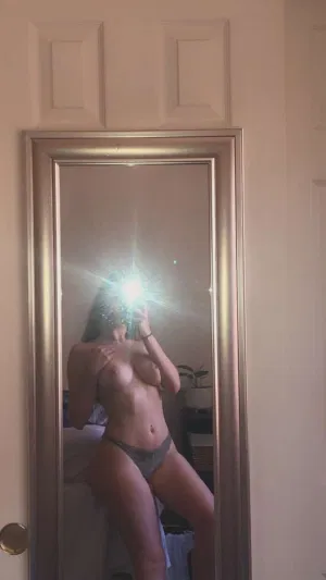 JeaikaQuenSxt4u, 21 years old from United Kingdom