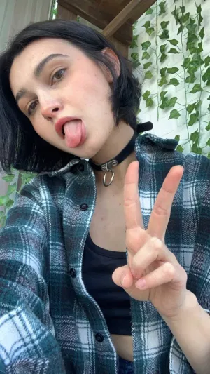 Limna11, 20 years old from United States