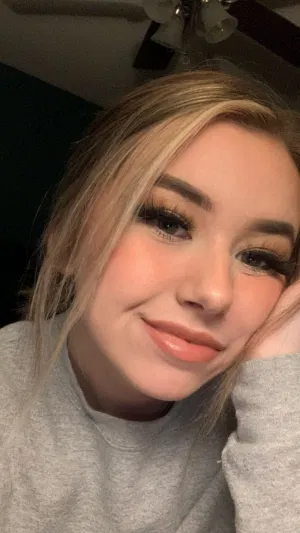 Alicemimi655, 20 years old from United States
