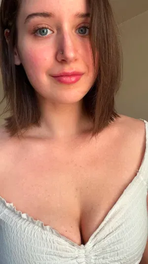 NinaNerdy, 33 years old from United States