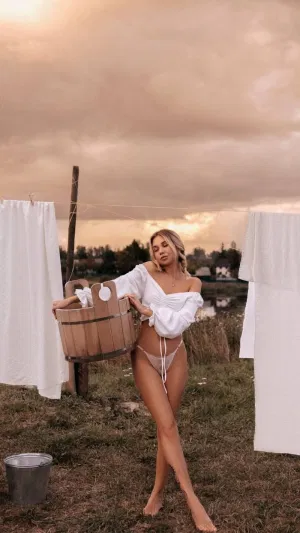 Alice, 21 years old from Germany