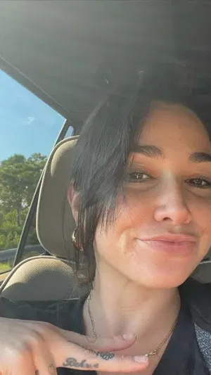 Sendra, 30 years old from United States