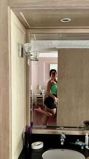 Tina3x2t, 19 years old from United States