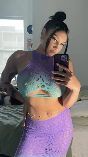 matitax9, 21 years old from United States