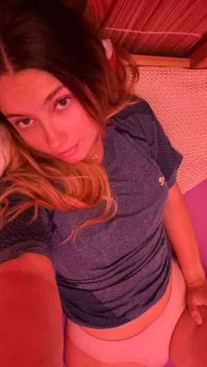 Alicha56, 23 years old from United States