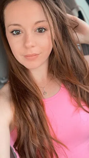 Lizbethwatson, 20 years old from United States