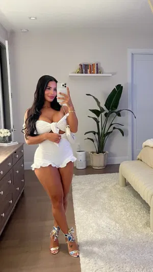 Sweetlove, 25 years old from United States