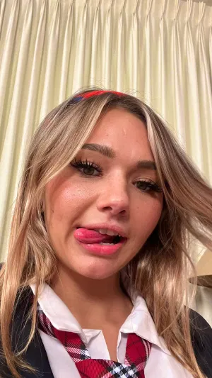 Christabel096, 29 years old from United States