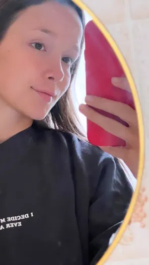 Oliva43l, 19 years old from United States