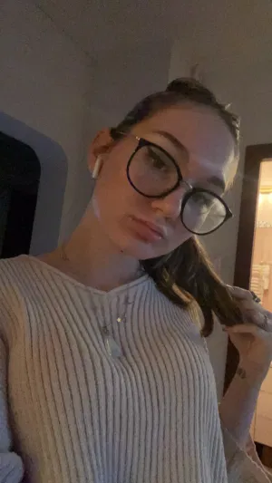 liniq838, 19 years old from United States