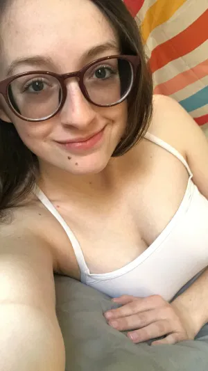 Alicakh64g, 20 years old from United States