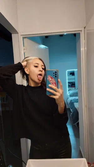 okbaby828, 19 years old from United States