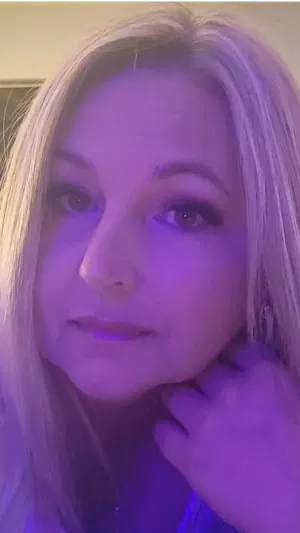 Davina2832, 37 years old from United States