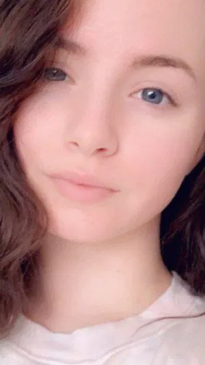 Alinakikhan, 20 years old from Germany