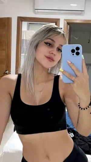 Lovecharri1's Profile Photo