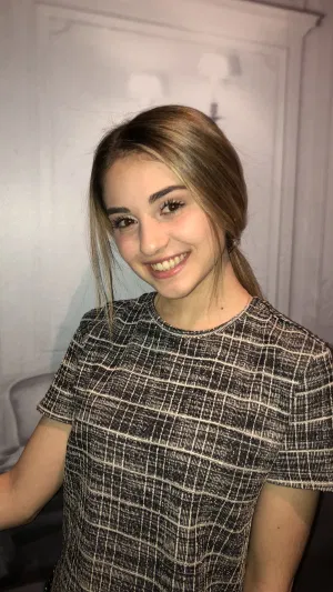 hoenybaby828, 19 years old from United States